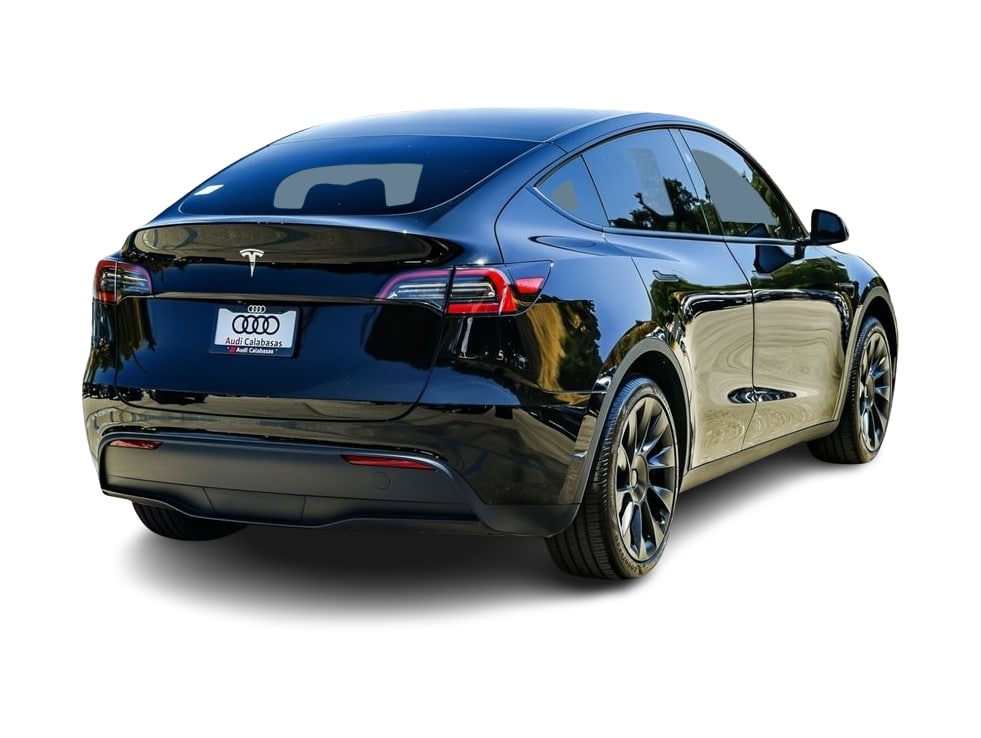 Thumbnail: 2025 Tesla Model Y - 15