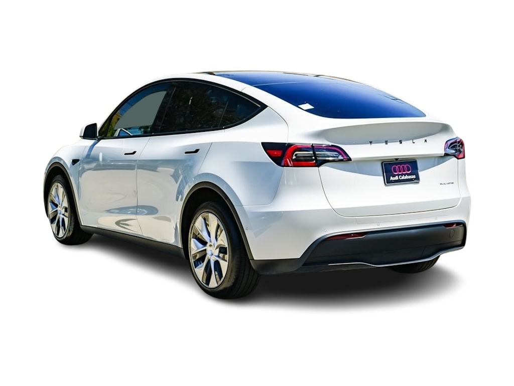 Thumbnail: 2022 Tesla Model Y - 3