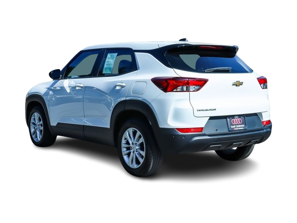 Thumbnail: 2022 Chevrolet TrailBlazer - 3