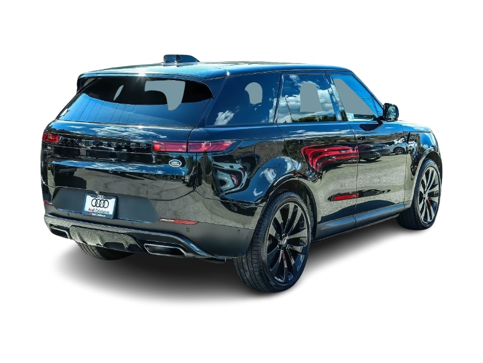 Thumbnail: 2023 Land Rover Range Rover Sport - 17