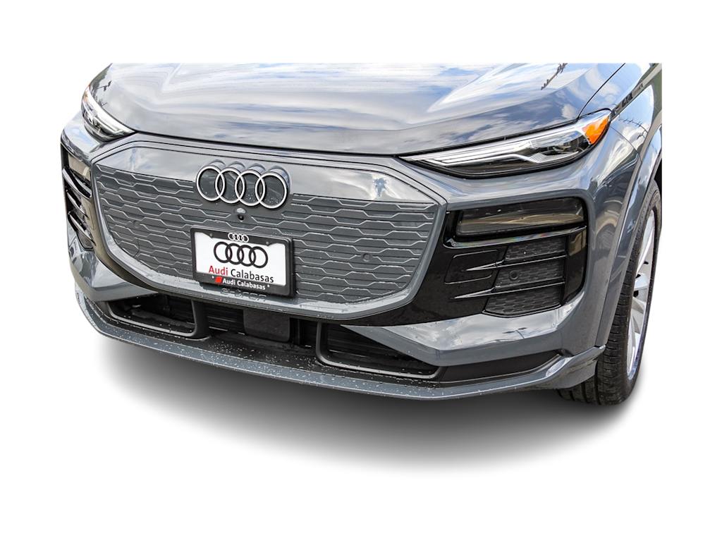 Thumbnail: 2025 Audi Q6 e-tron - 16