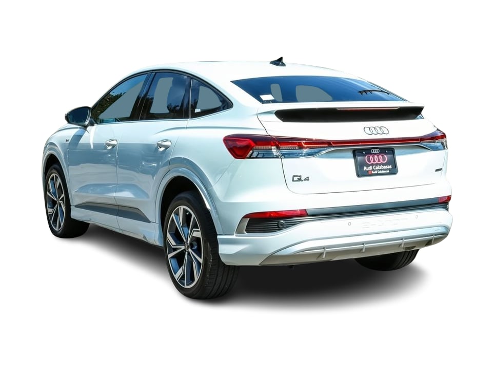 Thumbnail: 2023 Audi Q4 e-tron - 3