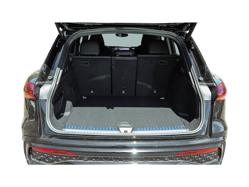 Thumbnail: 2026 Audi SQ5 - 15