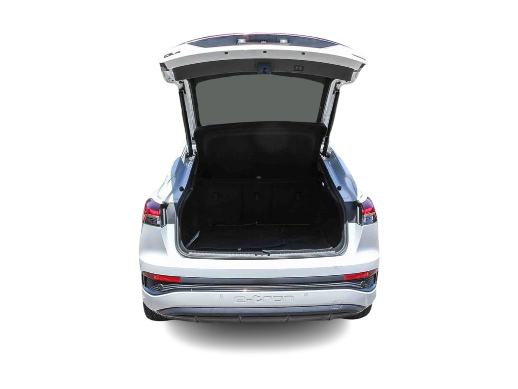 Thumbnail: 2023 Audi Q4 e-tron - 16