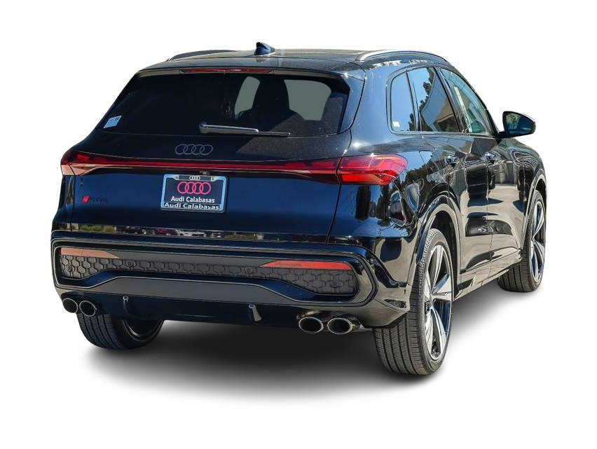 Thumbnail: 2026 Audi SQ5 - 16