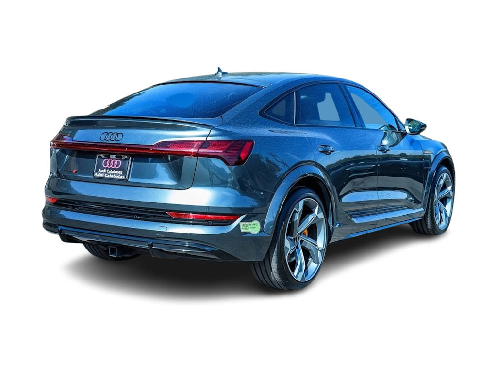 Thumbnail: 2023 Audi e-tron S - 19