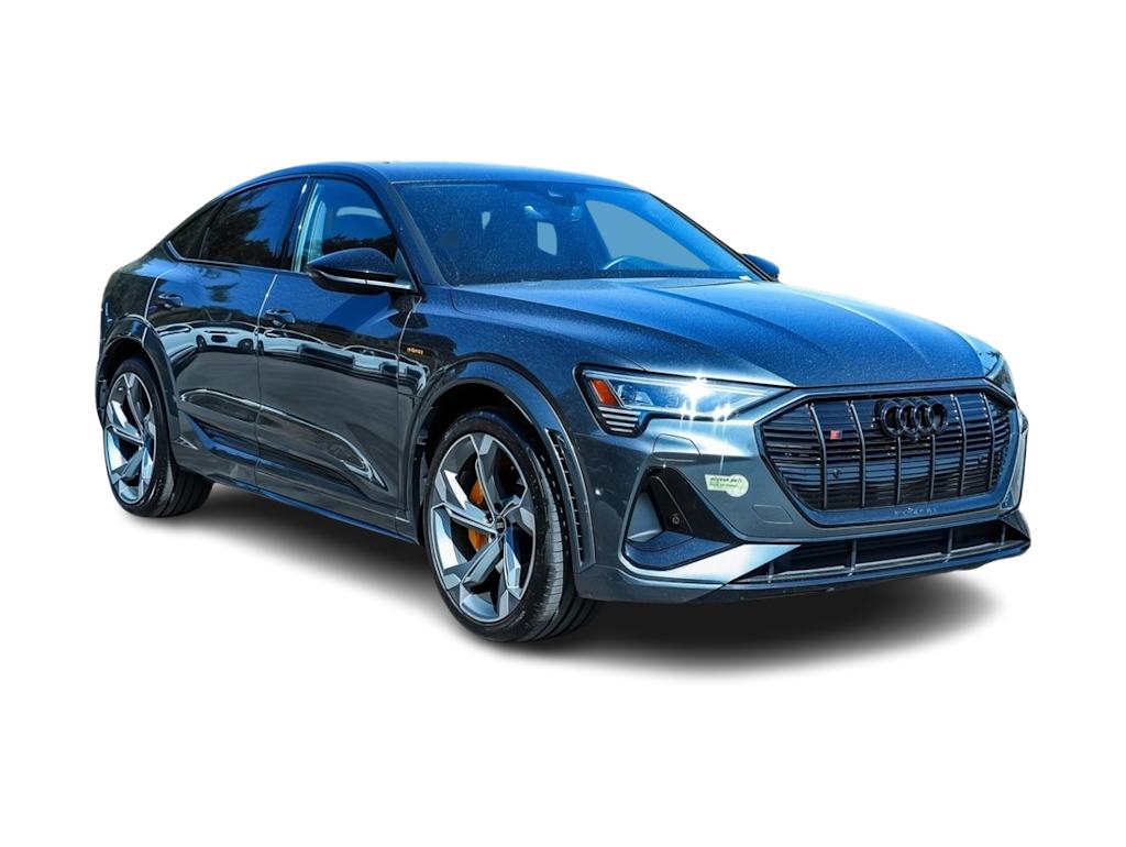 Thumbnail: 2023 Audi e-tron S - 18