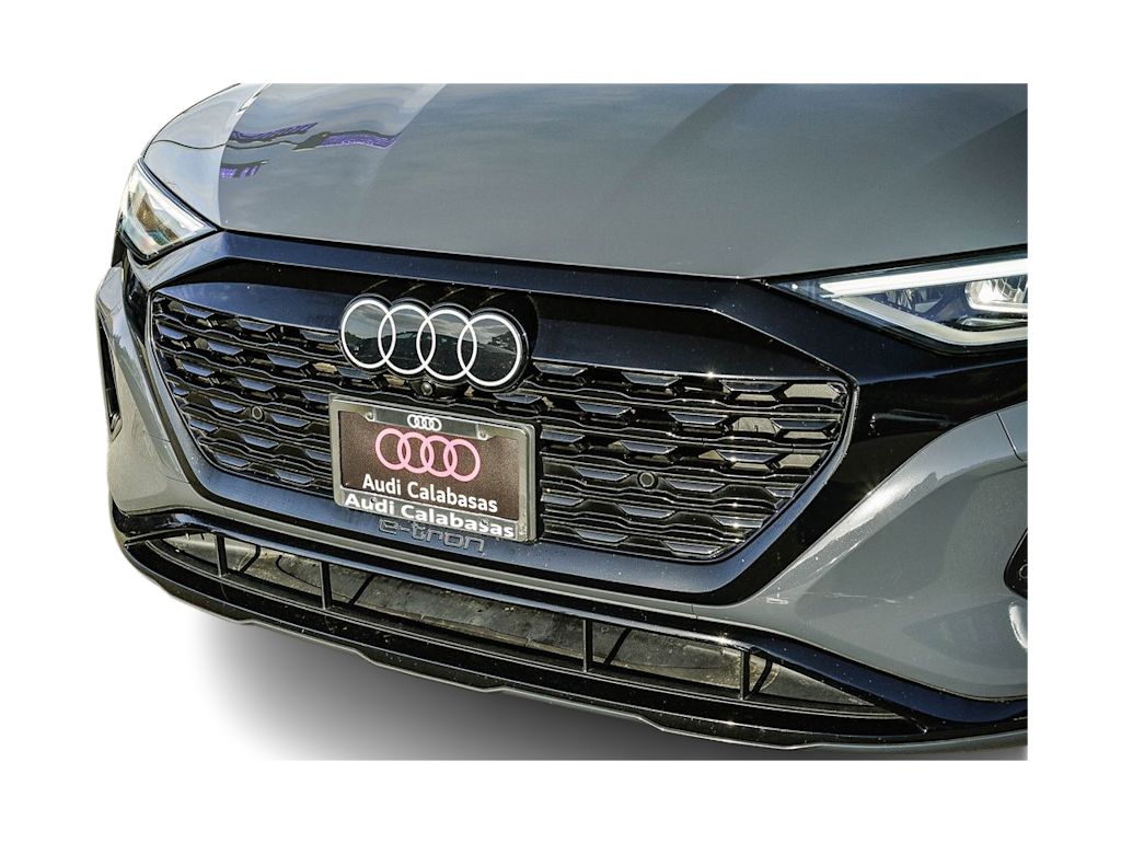 Thumbnail: 2024 Audi Q8 e-tron - 21