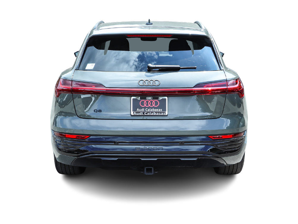 Thumbnail: 2024 Audi Q8 e-tron - 4