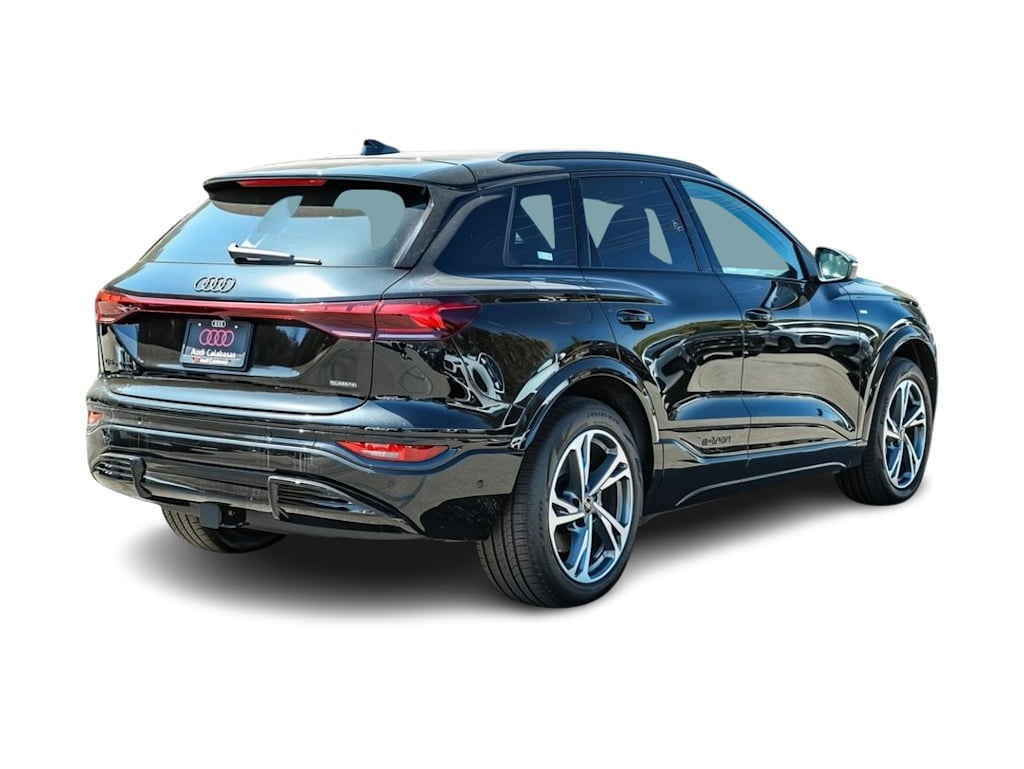 Thumbnail: 2027 Audi Q6 e-tron - 17