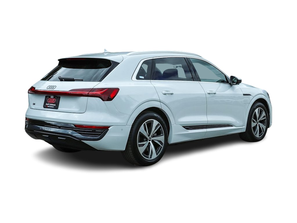Thumbnail: 2024 Audi Q8 e-tron - 19
