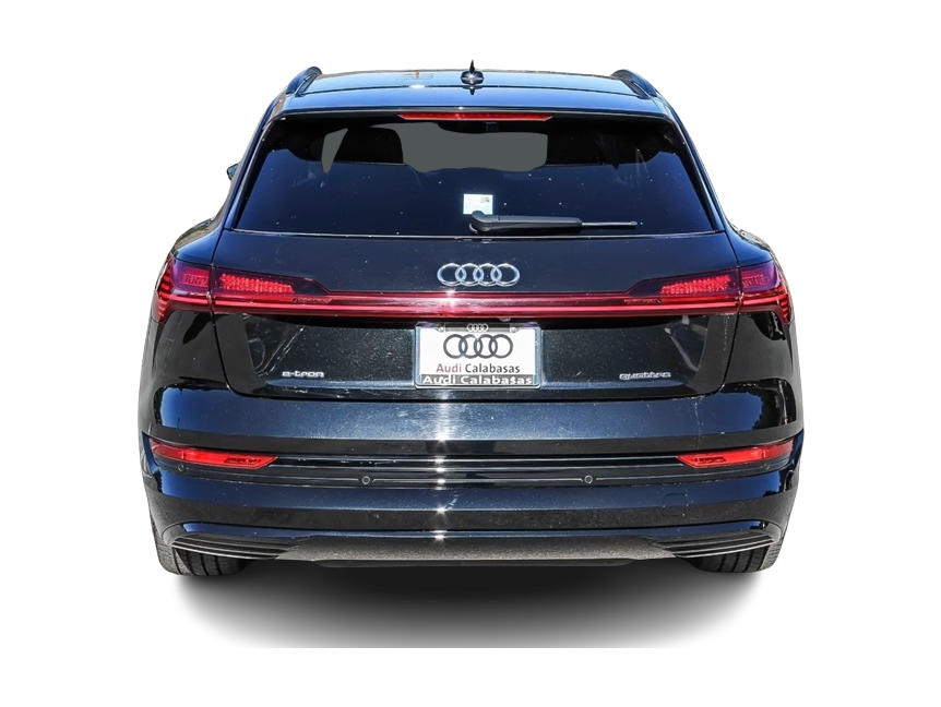 Thumbnail: 2023 Audi e-tron - 4