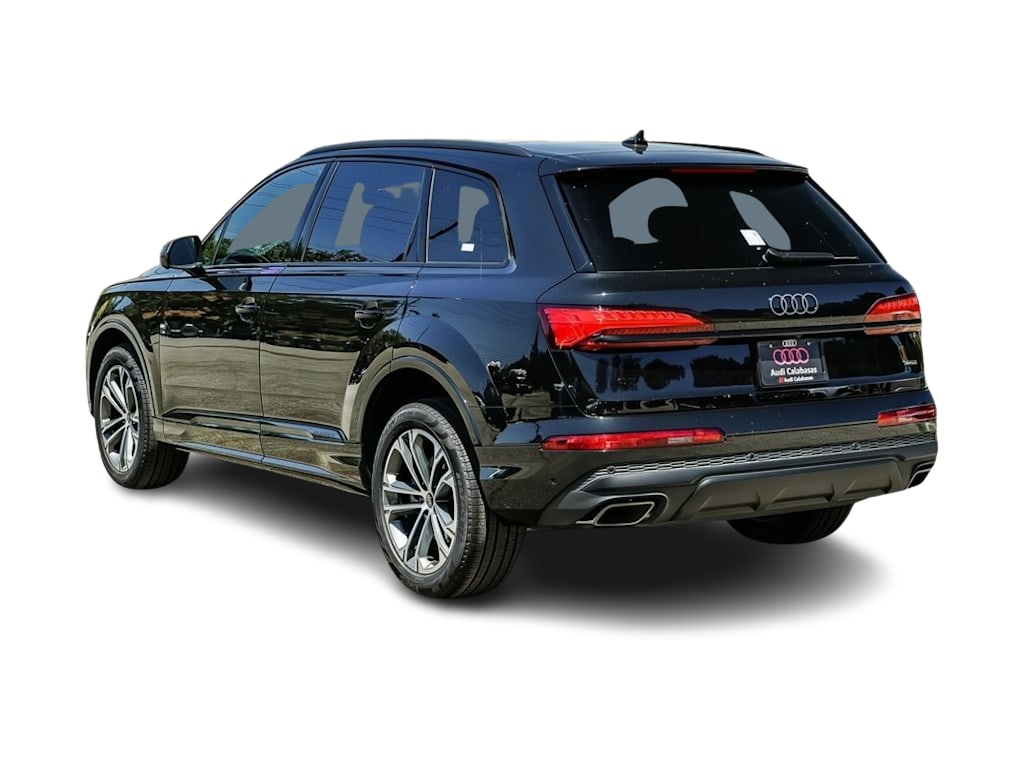 Thumbnail: 2026 Audi Q7 - 3