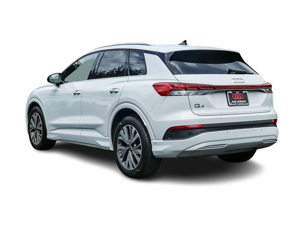 Thumbnail: 2023 Audi Q4 e-tron - 3