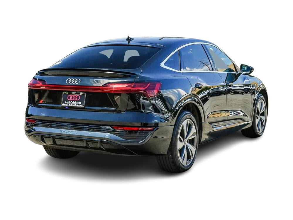 Thumbnail: 2024 Audi Q8 e-tron - 18