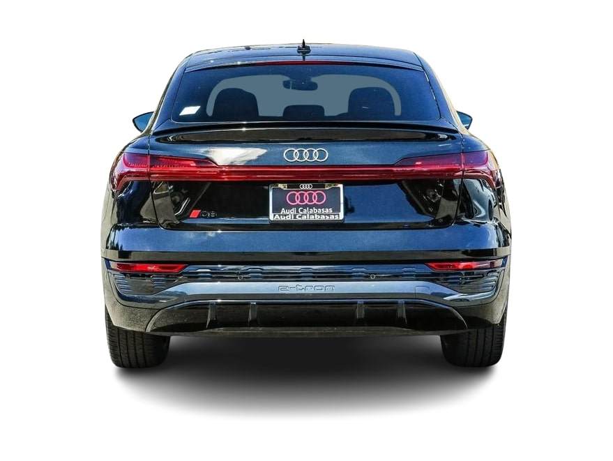 Thumbnail: 2024 Audi Q8 e-tron - 4