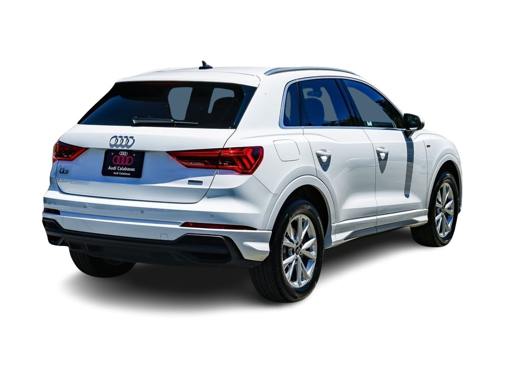 Thumbnail: 2023 Audi Q3 - 17