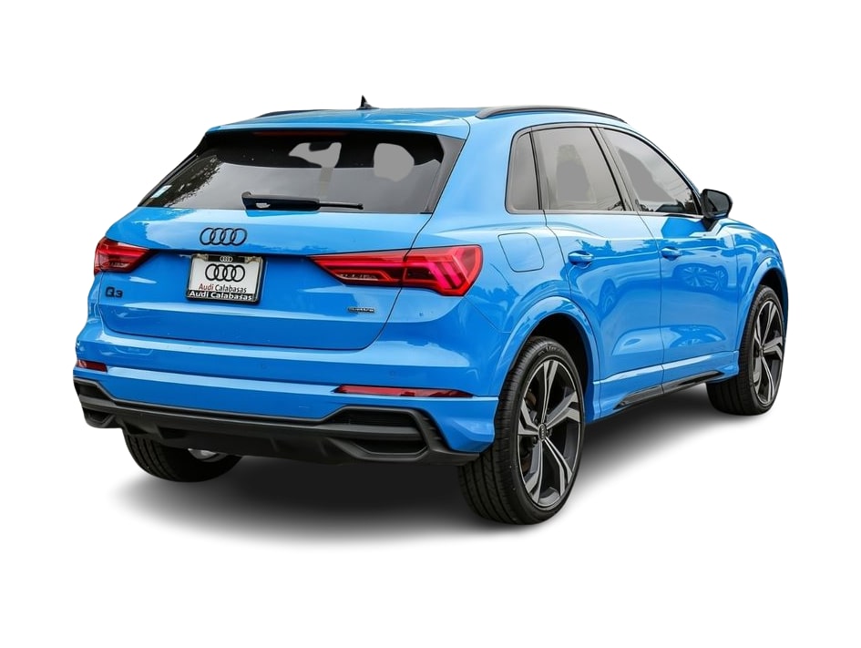 Thumbnail: 2023 Audi Q3 - 17