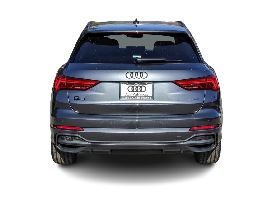 Thumbnail: 2025 Audi Q3 - 4