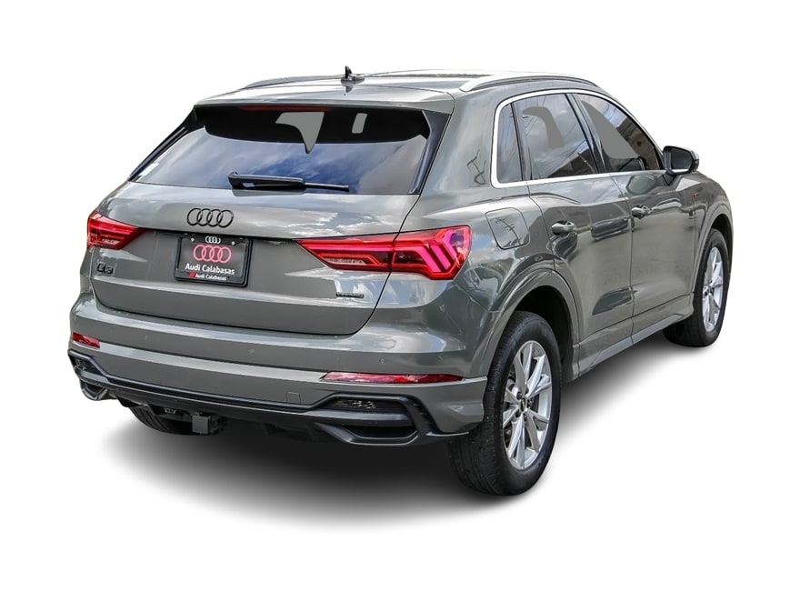 Thumbnail: 2022 Audi Q3 - 17