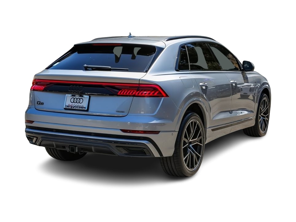 Thumbnail: 2021 Audi Q8 - 17