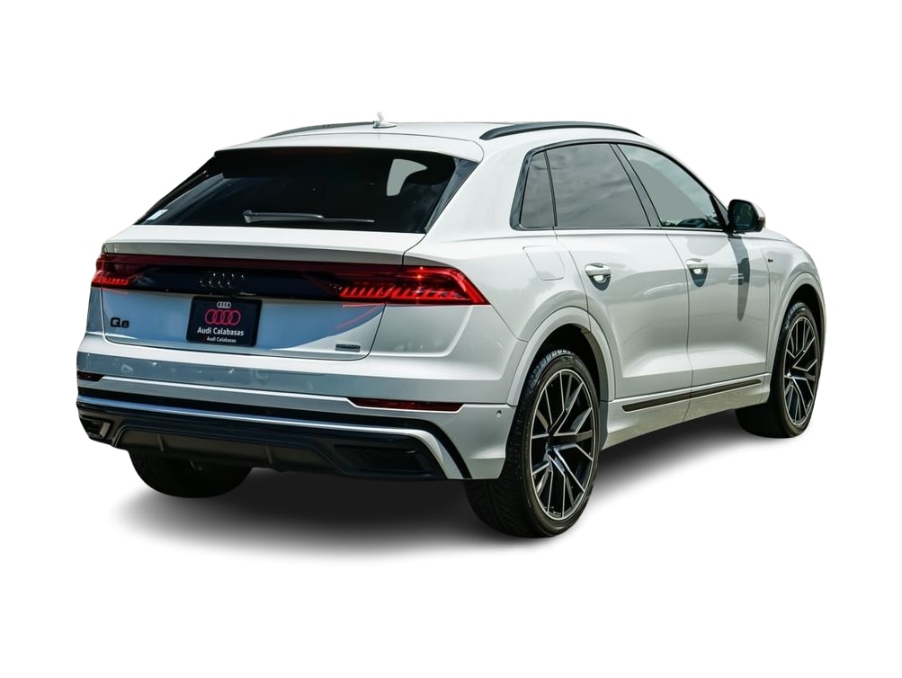 Thumbnail: 2021 Audi Q8 - 17