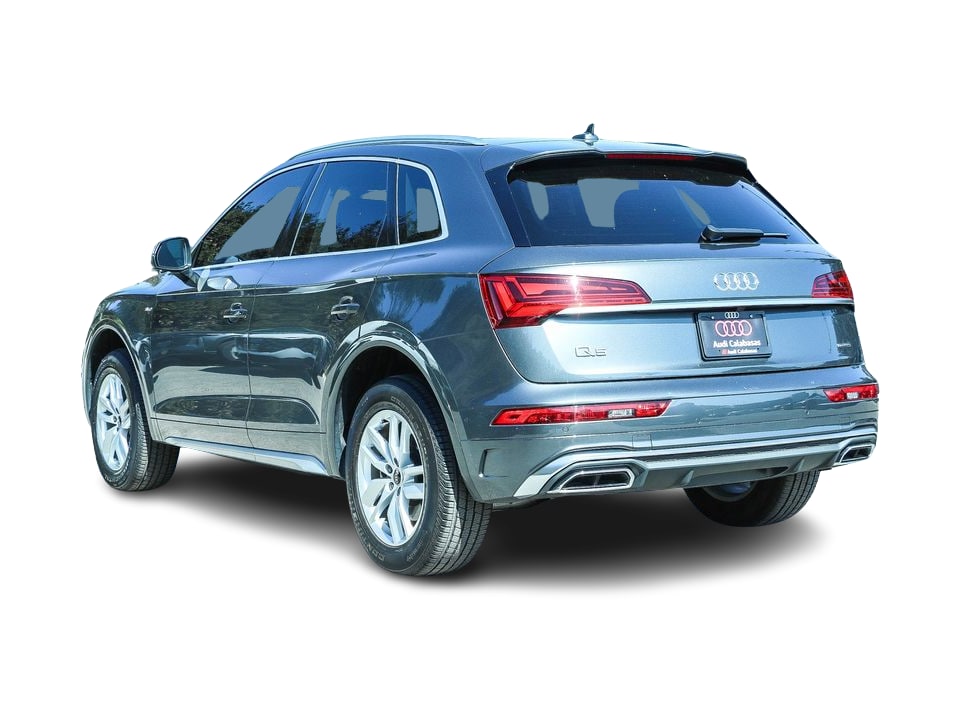 Thumbnail: 2023 Audi Q5 - 3