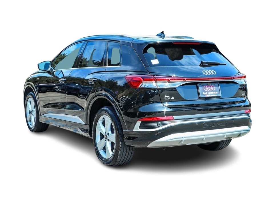 Thumbnail: 2023 Audi Q4 e-tron - 3