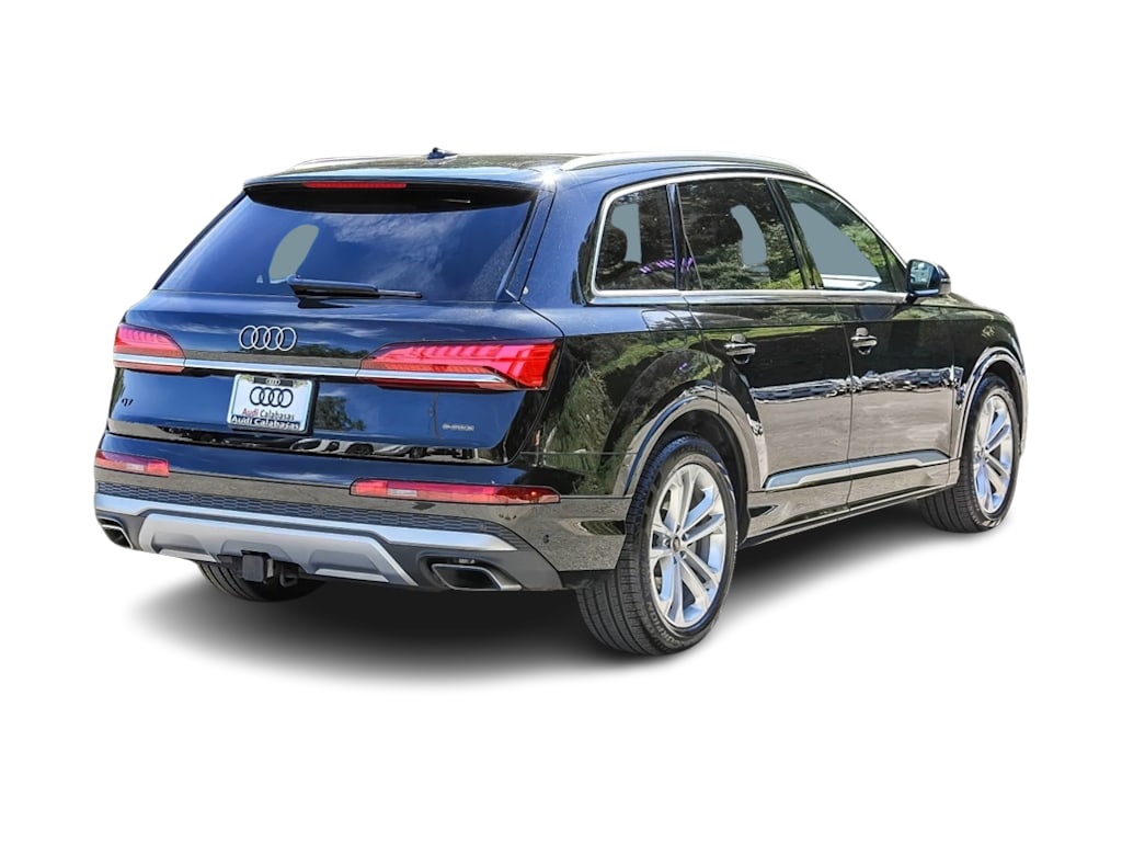 Thumbnail: 2026 Audi Q7 - 16