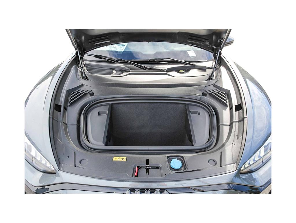 Thumbnail: 2026 Audi e-tron GT - 14
