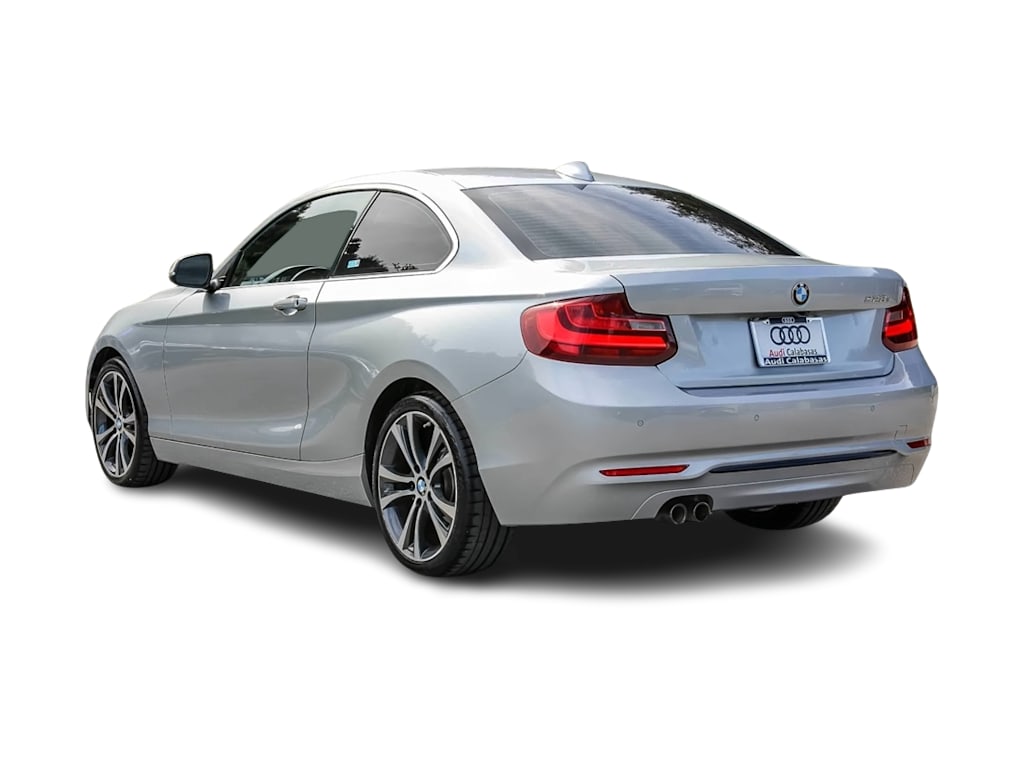 Thumbnail: 2016 BMW 2 Series - 3