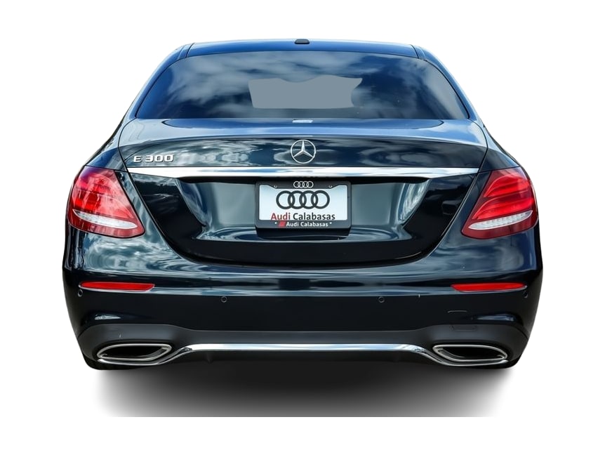 Thumbnail: 2017 Mercedes-Benz E-Class - 4