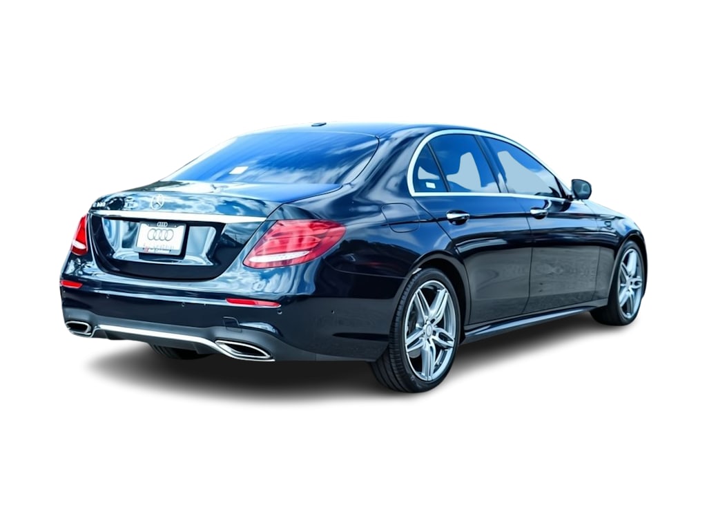 Thumbnail: 2017 Mercedes-Benz E-Class - 19