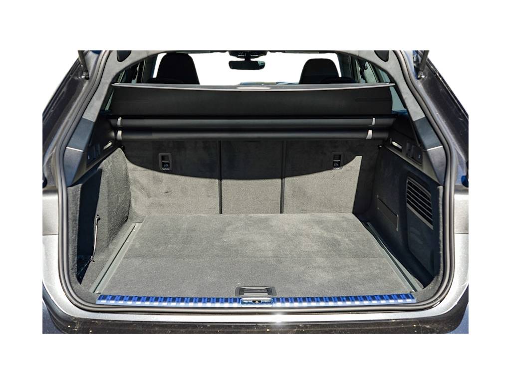 Thumbnail: 2026 Audi RS 6 - 16