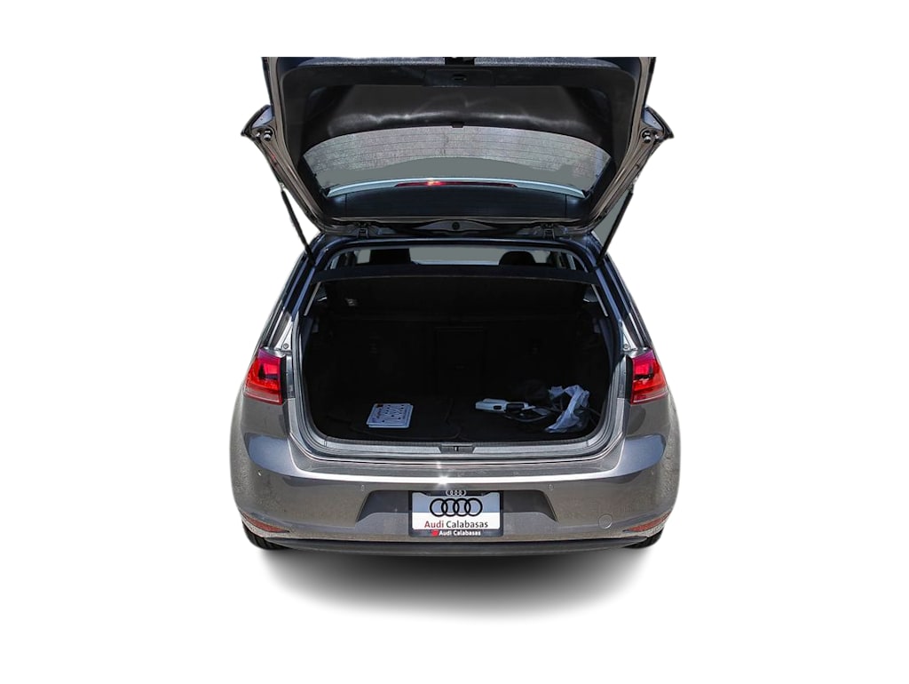 Thumbnail: 2015 Volkswagen e-Golf - 15