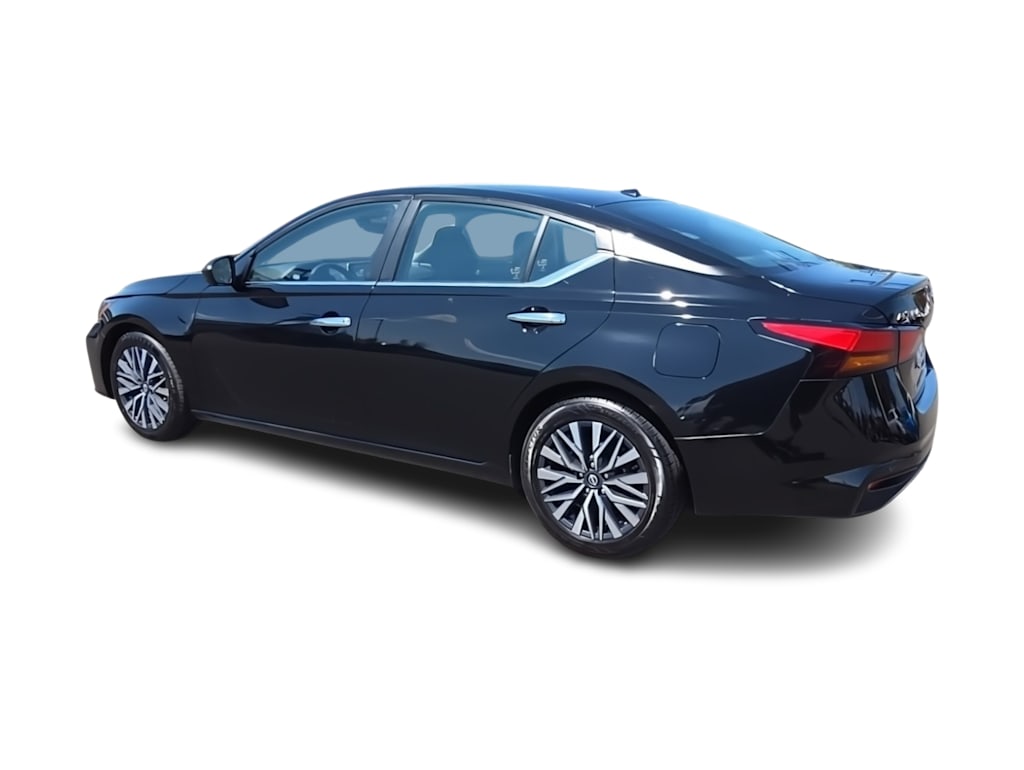 Thumbnail: 2024 Nissan Altima - 4