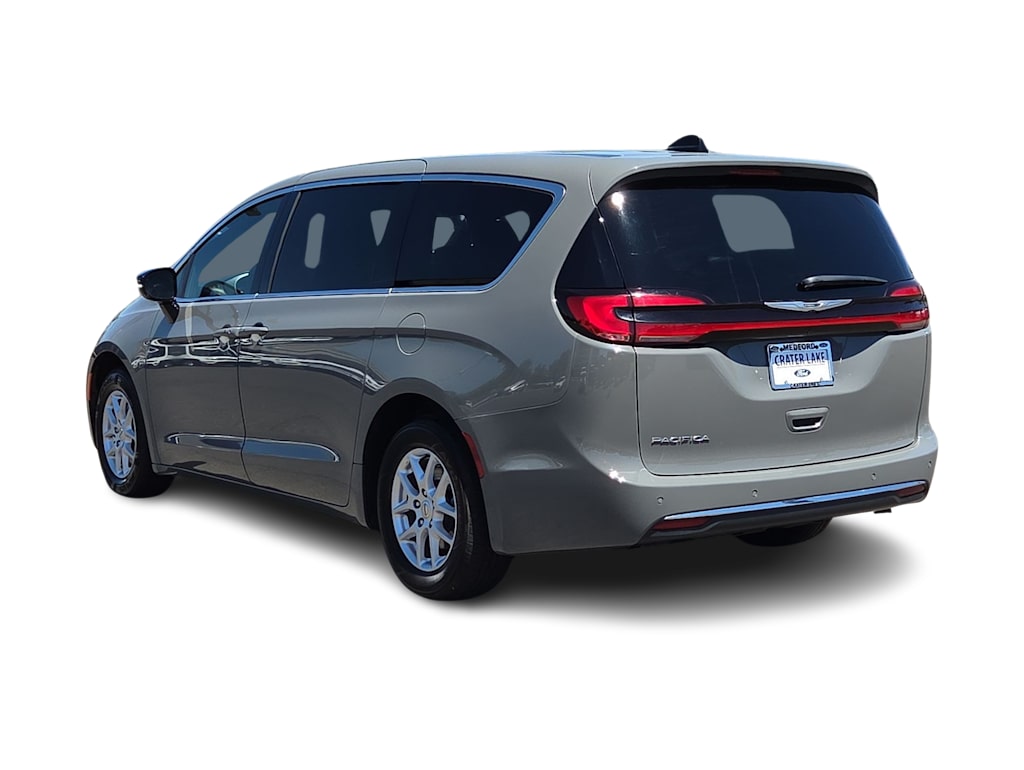 Thumbnail: 2025 Chrysler Pacifica - 23