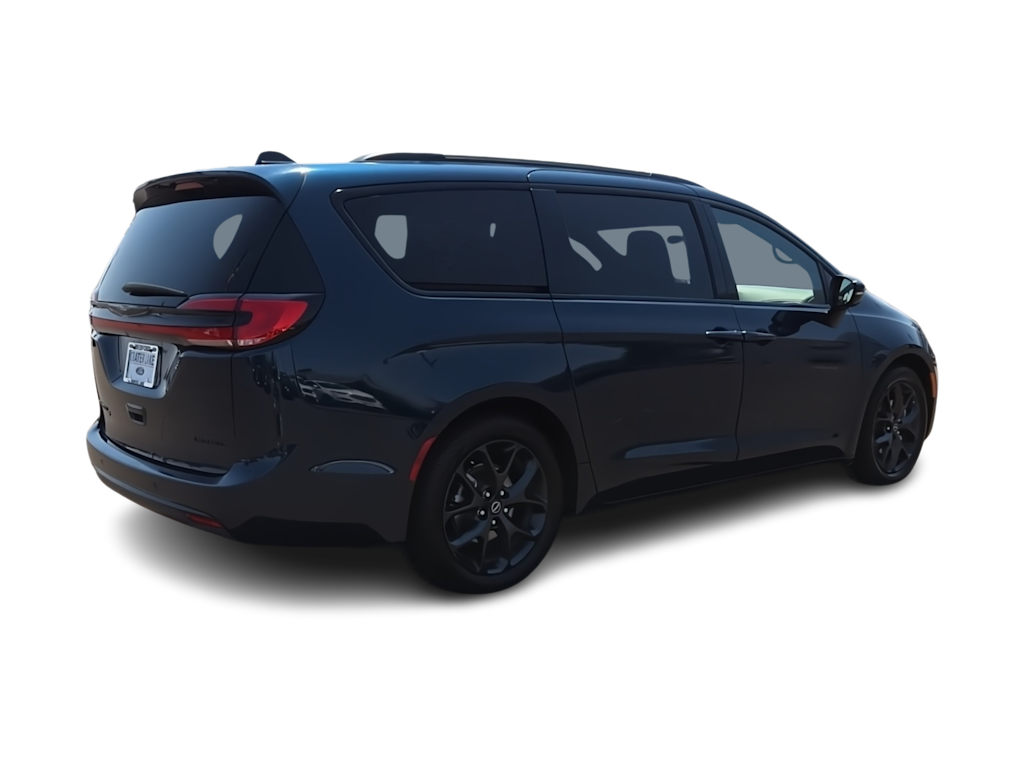 Thumbnail: 2025 Chrysler Pacifica - 19