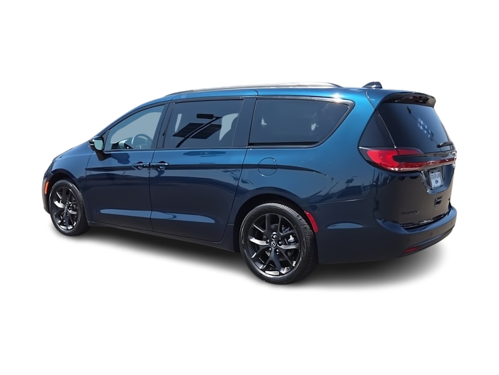 Thumbnail: 2025 Chrysler Pacifica - 4