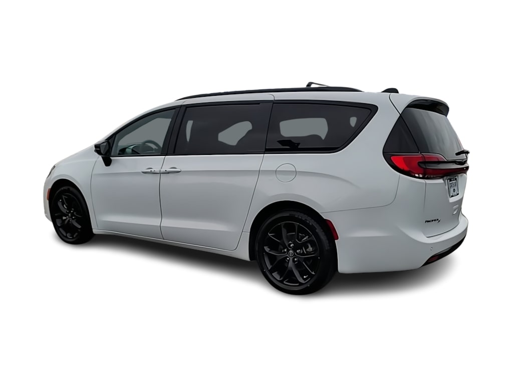 Thumbnail: 2025 Chrysler Pacifica - 4