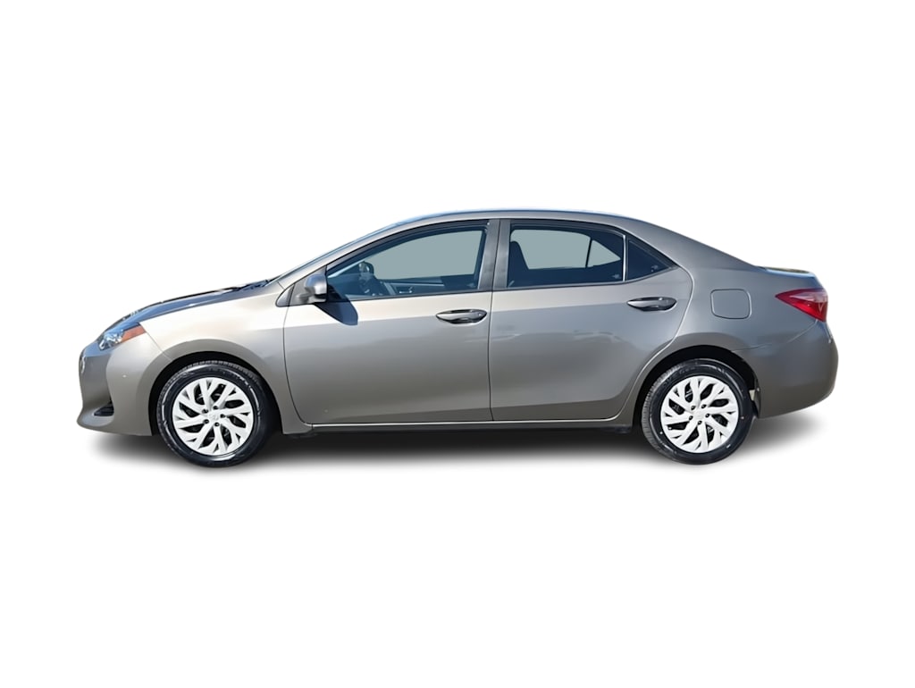 Thumbnail: 2018 Toyota Corolla - 3