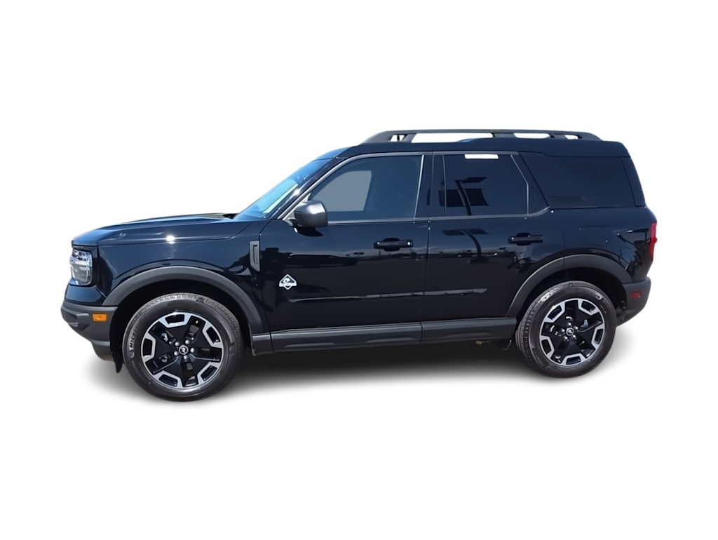 Thumbnail: 2023 Ford Bronco Sport - 3