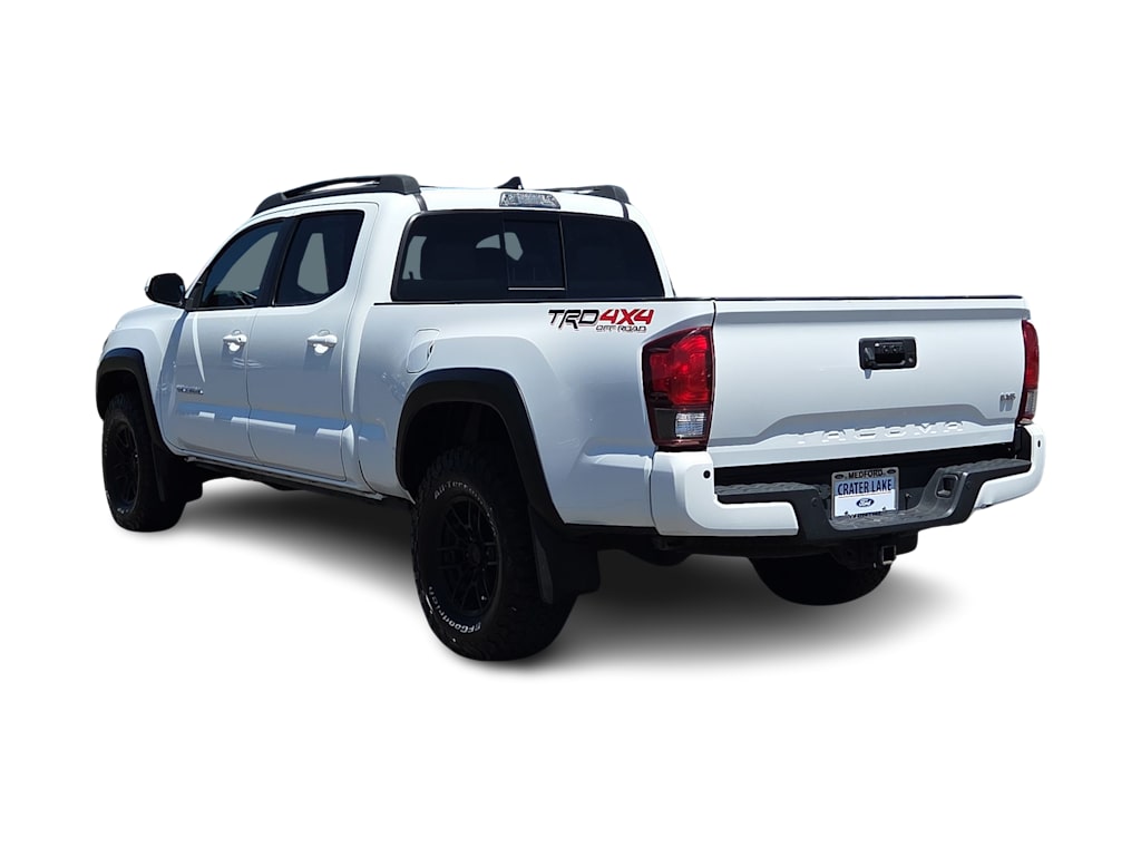 Thumbnail: 2018 Toyota Tacoma - 4