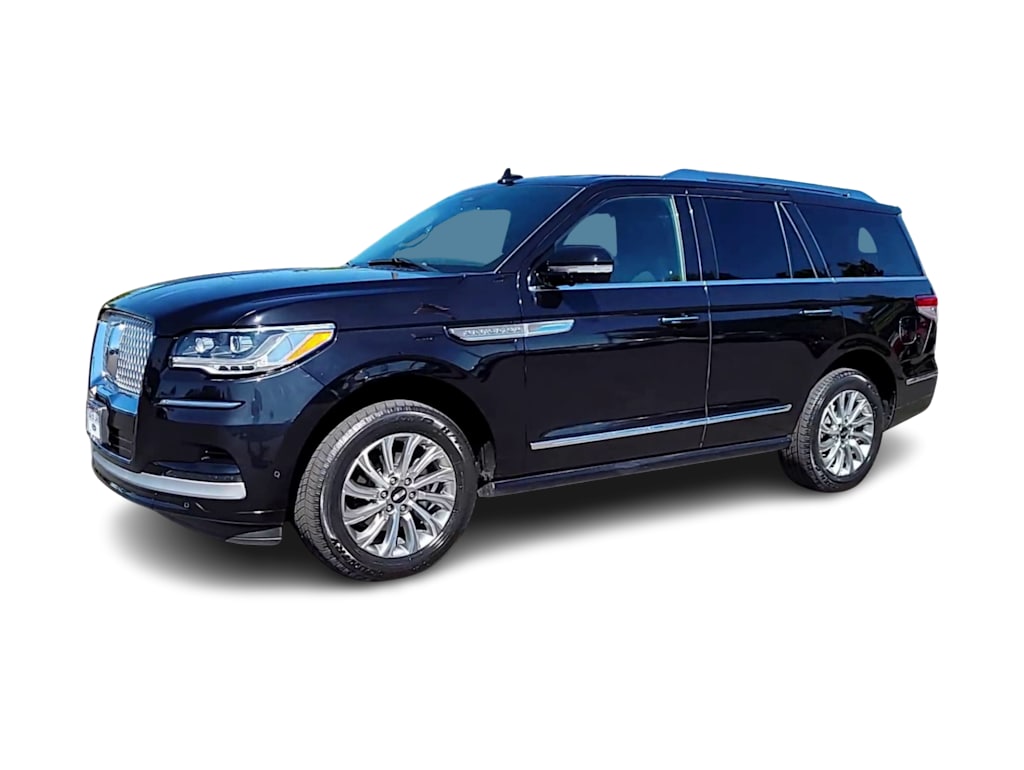 2022 Lincoln Navigator Standard 3