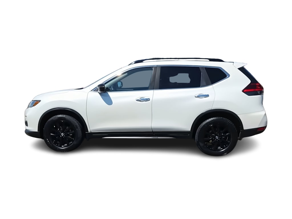 Thumbnail: 2017 Nissan Rogue - 3