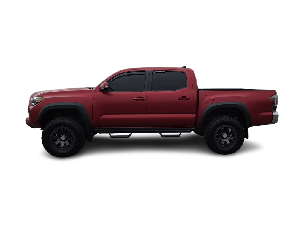 Thumbnail: 2018 Toyota Tacoma - 22