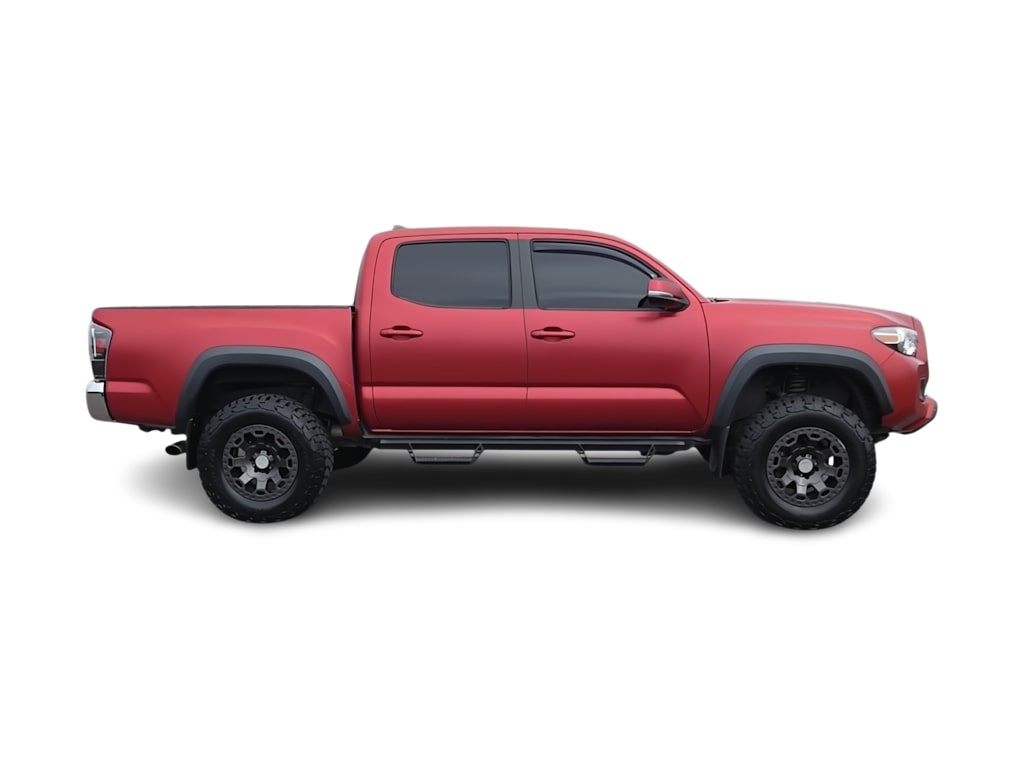Thumbnail: 2018 Toyota Tacoma - 21