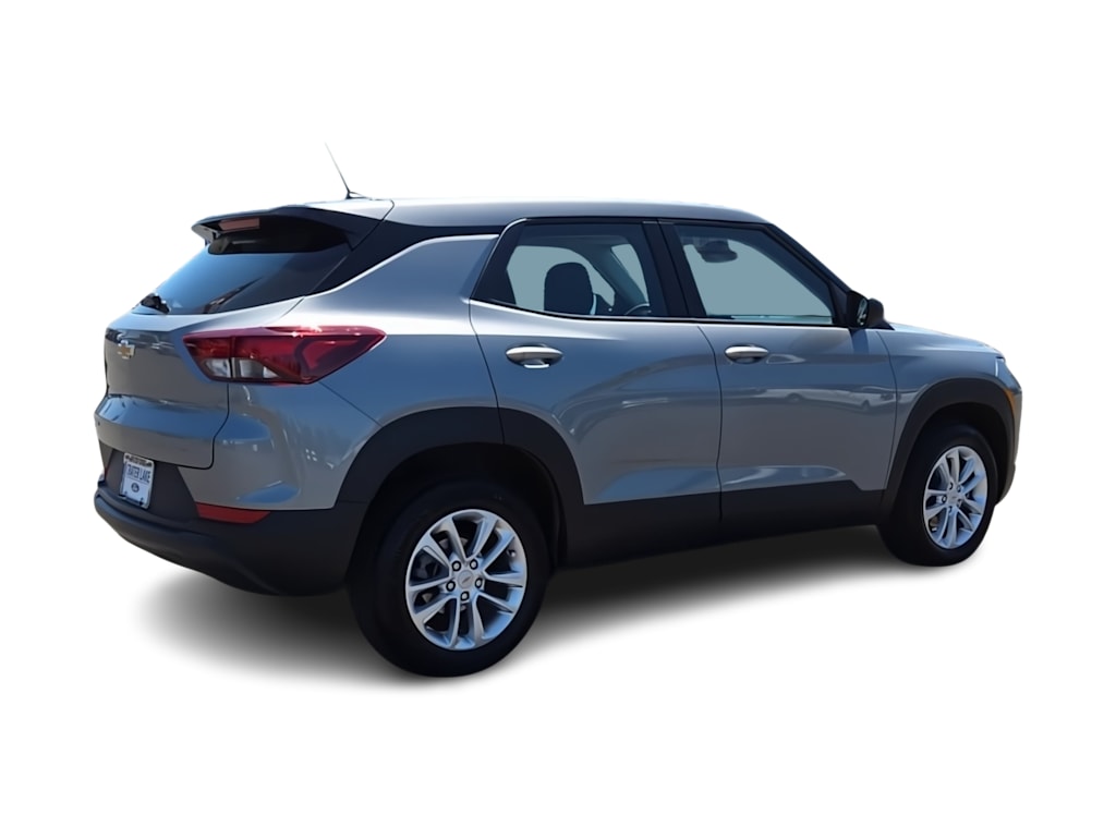 Thumbnail: 2026 Chevrolet TrailBlazer - 21