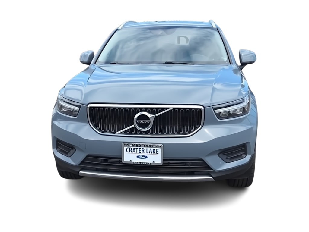 Thumbnail: 2022 Volvo XC40 - 6