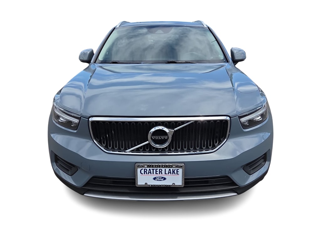 Thumbnail: 2022 Volvo XC40 - 27
